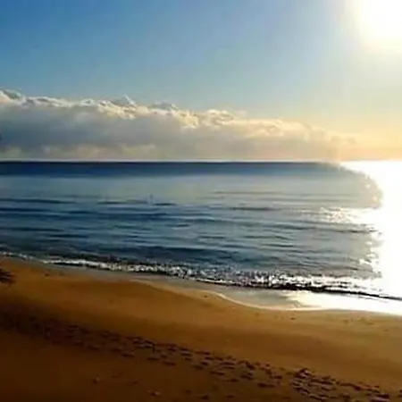 Casa Vacanze Stella Marina * 카포 리주토